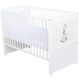 Patut din lemn bebe, Transformabil si pentru junior, 120x60 cm, Multifunctional, Din lemn de pin si mdf, Stabil si rezistent, Inaltime saltea reglabila pe 3 nivele, Laterala cu 3 bete detasabile, EN716-1, EN716-2, Alb, Babyneeds, Nadia II, Girafa