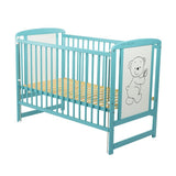 Patut din lemn bebe, 120x60 cm, Cu laterala culisanta, Din lemn de pin si mdf, Stabil si rezistent, Inaltime saltea reglabila pe 3 nivele, Laterala cu 3 bete detasabile, EN716-1, EN716-2, Mint, Babyneeds, Timmi + Saltea 10 cm