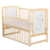 Patut din lemn bebe, 120x60 cm, Cu laterala culisanta, Din lemn de pin si mdf, Stabil si rezistent, Inaltime saltea reglabila pe 3 nivele, Laterala cu 3 bete detasabile, EN716-1, EN716-2, Natur, Babyneeds, Timmi