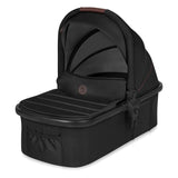 Carucior 3 in 1, Lionelo, Amber, Cadru aluminiu, Cu landou intarit si salteluta moale, Cu scoica auto testata ADAC, Reversibil, Cu accesorii, Geanta parinti, Pana la 22 kg, Negru silver