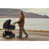 Carucior 3 in 1, Lionelo, Amber Plus, Cadru aluminiu, Cu landou intarit si salteluta moale, Cu scoica auto testata ADAC, Reversibil, Maner ajustabil, Cu accesorii, Cu ventilatie panoramica 3D, Pana la 22 kg, EN1888-1, EN1888-2, EN1466, ECE R129, Gri