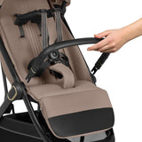 Carucior sport, Lionelo, Bess, Greutate redusa - 7.5 kg, Sustine 22 kg, 6 luni+, Capotina impermeabila, Protectie SPF 50+, Include suport sticla, Pliere cu o singura mana, Compact, Maner pentru transport, Conform cu EN1888-1 si EN1888-2, Bej