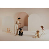 Carucior sport, Lionelo, Cloe, Golden Moments, Editie limitata, Cu accesorii, Cadru din aluminiu, Pana la 22 kg, Usor, Pliere compacta pentru avion, cu o singura mana, Ideal pentru toate tipurile de suprafete, 6 luni+, Negru