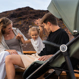 Carucior sport, Lionelo, Iva, Sustine 22 kg, 6 luni+, Capotina mare, Impermeabila, Protectie SPF 50+, 3 pozitii inclinare spatar, 8 pozitii inclinare suport picioare, 5 pozitii reglare maner, Include plasa de tantari si suport pt biberon, Verde