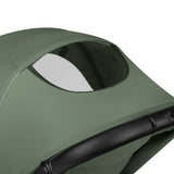 Carucior sport, Lionelo, Iva, Sustine 22 kg, 6 luni+, Capotina mare, Impermeabila, Protectie SPF 50+, 3 pozitii inclinare spatar, 8 pozitii inclinare suport picioare, 5 pozitii reglare maner, Include plasa de tantari si suport pt biberon, Verde