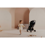 Carucior sport, Lionelo, Julie One, Editie limitata Golden Moments, De la nastere, Greutate redusa, Cu accesorii, Cadru din aluminiu, 0-22 kg, Pliere compacta pentru avion, Conform cu standardele europene de securitate EN1888-1 si EN1888-2, Negru