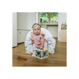 Centru de activitati, Free2Play, Cu figurine, Cu ciocanel, Din lemn, Conform cu standardul european de securitate EN71/123, 15 x 15 x 12 cm, 12 luni+, Multicolor