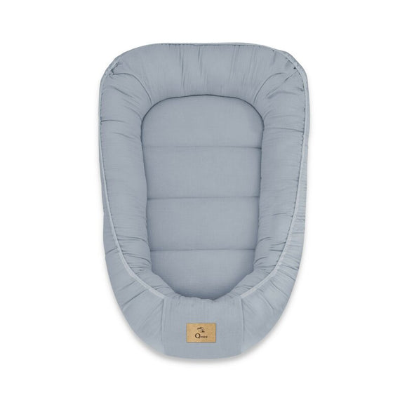 Cosulet bebelus, Qmini, Pentru dormit, Baby Nest 55 x 75 cm, Husa 100% muselina dubla, Material certificat Oeko Tex Standard 100, Jeans