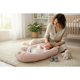 Cosulet bebelus, Qmini, Pentru dormit, Baby Nest 55 x 75 cm, Husa 100% muselina dubla, Material certificat Oeko Tex Standard 100, Powder Pink