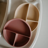 Farfurie compartimentata, Petite&Mars, Take&Match, Din silicon, Rotunda, Cu ventuza si 3 compartimente, Adecvata pentru masina de spalat vase si microunde, Nu absoarbe mirosuri, Fara BPA, 500 ml, 6 luni+, Sweet Pea, Verde