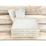 Lenjerie patut cu 3 piese, MimiNu, Premium, Pentru patut 120x60 cm, Cu protectie laterala, Din bumbac certificat Oeko Tex Standard 100, Cu dantela si volan, Meadow