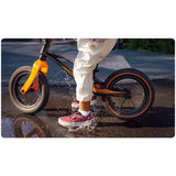 Bicicleta fara pedale, Lionelo, Bart Air, Usoara, Cu roti gonflabile, Cu cadru din magneziu, Cu ghidon si sa reglabile, Greutate 3.8 Kg, 12 inch, Conform cu standardul european de securitate EN71, Pink Violet