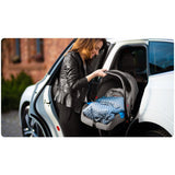 Carucior 3 in 1 Lionelo Amber, Cadru din aluminiu, Landou confortabil, Scaun auto testat ADAC, Accesorii incluse, Geanta parinti, pana la 22 kg, Certificat EN1888, Gri Deschis