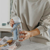 Incalzitor biberoane, Lionelo, ThermUp Go Plus, Portabil, Cu aspect elegant, Temperatura constanta pana la 24 h, Incarcare USB, Albastru deschis