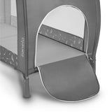 Patut pliant, Lionelo, Sven Plus, 120x60 cm, Cu doua nivele, Cu arcada jucarii, masuta de infasat, vibratii, melodii, conform cu standardele europeane de securitate EN716 si EN12221, Grey