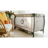 Patut pliant, Lionelo, Sven Plus, 120x60 cm, Cu doua nivele, Cu arcada jucarii, masuta de infasat  vibratii, melodii, conform cu standardele europeane de securitate EN716 si EN12221, Yellow Scandi