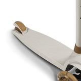 Trotineta, Lionelo, Jessy, Ultrapliabila, Pana la 50 Kg, Cu design ergonomic, Cu lumini LED, 56 x 26 x 67-82 cm, 3 ani+, Maro