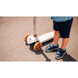 Trotineta, Lionelo, Jessy, Ultrapliabila, Pana la 50 Kg, Cu design ergonomic, Cu lumini LED, 56 x 26 x 67-82 cm, 3 ani+, Maro