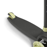 Trotineta, Lionelo, Jessy, Ultrapliabila, Pana la 50 Kg, Cu design ergonomic, Cu lumini LED, 56 x 26 x 67-82 cm, 3 ani+, Verde