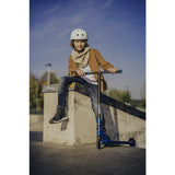 Trotineta, Lionelo, Whizz, Pentru Acrobatii, Rulmenti ABEC-9, 20 - 100 kg, Conform cu standardul european de securitate EN14619, Albastru