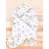 Paturica de infasat, MimiNu, Cu doua fete, Cu multiple utilizari, Cu inchidere arici velcro, Dimensiune 75x75 cm, Din bumbac certificat Oeko Tex Standard 100, Sweet Deer Pink