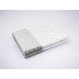 Paturica pufoasa, MimiNu, Cu doua fete, Dimensiune 75x100 cm, Din tesatura minky si bumbac, Materiale certificate Oeko Tex Standard 100, Mini Gray Stars