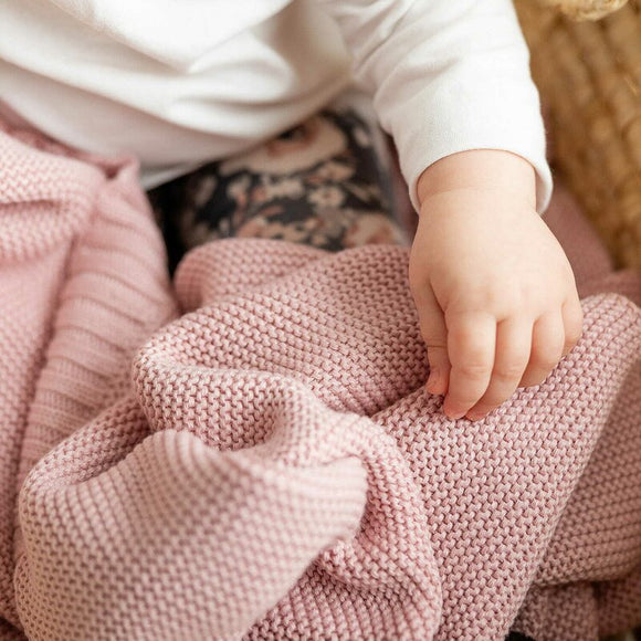 Paturica, Bocioland, Paris, Pentru copii, Moale, Din bambus si bumbac, Cu proprietati de termoreglare, Antialergica si antibacteriana, Dimensiune mare 80 x 100 cm, Pink