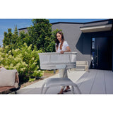 Patut balansoar, Lionelo, Coral, Cu landou ergonomic detasabil, Functie de balansare integrata, Functie de cantar, Sunete si cantece de leagan, Cu roti, Panou tactil sau telecomanda, 0-9 kg, EN 1130:2019+AC:2020,EN 16890:2017+A1:2021, Alb