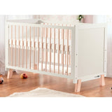 Patut din lemn bebe, 120x60 cm, Transformabil, Cu bariera de siguranta, Din lemn de pin si mdf, Cu sina speciala pentru dentitie, Stabil si rezistent, White, FreeON, Ava