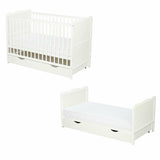 Patut din lemn bebe, 120x60 cm, Cu sertar, Cu sina speciala pentru dentitie, Multifunctional, EN716-1, EN716-2, Alb, Qmini, Julia + Saltea 10 cm