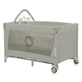 Patut pliant, Lionelo, Flower, Cu doua nivele, Cu arcada, Geanta transport, Masuta de infasat, Bara cu jucarii, Fereastra laterala, 120x60 cm, Conform cu standardele europeane de securitate EN 716 si EN12221, Cappuccino