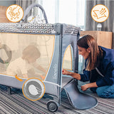 Patut pliant, Lionelo, Flower, Cu doua nivele, Cu arcada, Geanta transport, Masuta de infasat, Bara cu jucarii, Fereastra laterala, 120x60 cm, Conform cu standardele europeane de securitate EN 716 si EN12221, Cappuccino