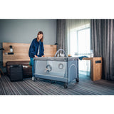 Patut pliant, Lionelo, Flower, Cu doua nivele, Cu arcada, Geanta transport, Masuta de infasat, Bara cu jucarii, Fereastra laterala, 120x60 cm, Conform cu standardele europeane de securitate EN 716 si EN12221, Cappuccino