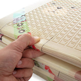 Covoras de joaca, Petite&Mars, Reversibil, Include geanta pentru transport, Pliabil si impermeabil, Non-toxic, 197 x 147 x 1 cm, Animale, 0 luni+, Multicolor