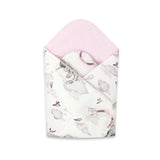 Paturica de infasat, Qmini, Cu doua fete, Cu multiple utilizari, Cu inchidere arici velcro, Dimensiune 75x75 cm, Din bumbac certificat Oeko Tex Standard 100, Elephants on Rainbow Pink