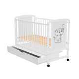 Patut din lemn bebe, 120x60 cm, Cu sertar, Din lemn de pin si mdf, Stabil si rezistent, Inaltime saltea reglabila pe 3 nivele, Laterala cu 3 bete detasabile, EN716-1, EN716-2, Alb, Qmini, Timmi Elephant + Saltea 10 cm