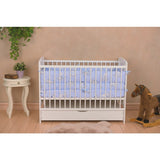 Patut din lemn, 120x60 cm, Cu sertar, Din lemn de pin si mdf, Stabil si rezistent, Inaltime saltea reglabila pe 3 nivele, Laterala cu 3 bete detasabile, EN716-1, EN716-2, Alb, Qmini, Timmi Heart + Saltea 10 cm