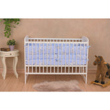 Patut din lemn bebe, 120x60 cm, Din lemn de pin si mdf, Stabil si rezistent, Inaltime saltea reglabila pe 3 nivele, Laterala cu 3 bete detasabile, EN716-1, EN716-2, Alb, Qmini, Timmi Heart