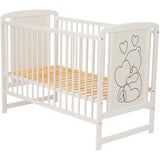 Patut din lemn, 120x60 cm, Din lemn de pin si mdf, Stabil si rezistent, Inaltime saltea reglabila pe 3 nivele, Laterala cu 3 bete detasabile, EN716-1, EN716-2, Alb, Qmini, Timmi Heart + Saltea 12 cm