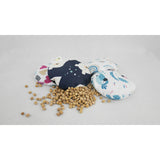 Pernuta anticolici, Qmini, Umpluta cu samburi de cirese, Cu husa din bumbac, Diametru 14 cm, Grey Stars