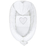 Set 3 piese, New Baby, Luxury, Baby Nest cu doua fete, Cu paturica si pernuta in forma de inima, Minky Heart White
