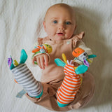 Set jucarii zornaitoare, Playgro, Include sosete interactive si 2 bratari, Inchidere cu velcro, Stimuleaza dezvoltarea senzoriala si tactila, 6 luni+, Jungle Wrist Rattle and Foot Finder