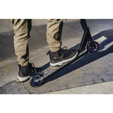 Trotineta, Lionelo, Whizz, Pentru Acrobatii, Rulmenti ABEC-9, 20 - 100 kg, Conform cu standardul european de securitate EN14619, Multicolor