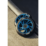 Trotineta, Lionelo, Whizz, Pentru Acrobatii, Rulmenti ABEC-9, 20 - 100 kg, Conform cu standardul european de securitate EN14619, Multicolor