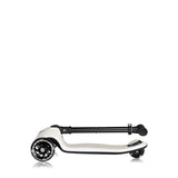 Trotineta pentru copii, Lionelo, Mey, Ultrapliabila, Cu lumini si cosulet, Maner ajustabil pe inaltime, 3 ani+, Pana la 50 Kg, Ultra usor, 2.8 kg, Conform cu standardul EN71-1/2/3, Certificata Intertek, Bej