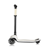 Trotineta pentru copii, Lionelo, Mey, Ultrapliabila, Cu lumini si cosulet, Maner ajustabil pe inaltime, 3 ani+, Pana la 50 Kg, Ultra usor, 2.8 kg, Conform cu standardul EN71-1/2/3, Certificata Intertek, Bej